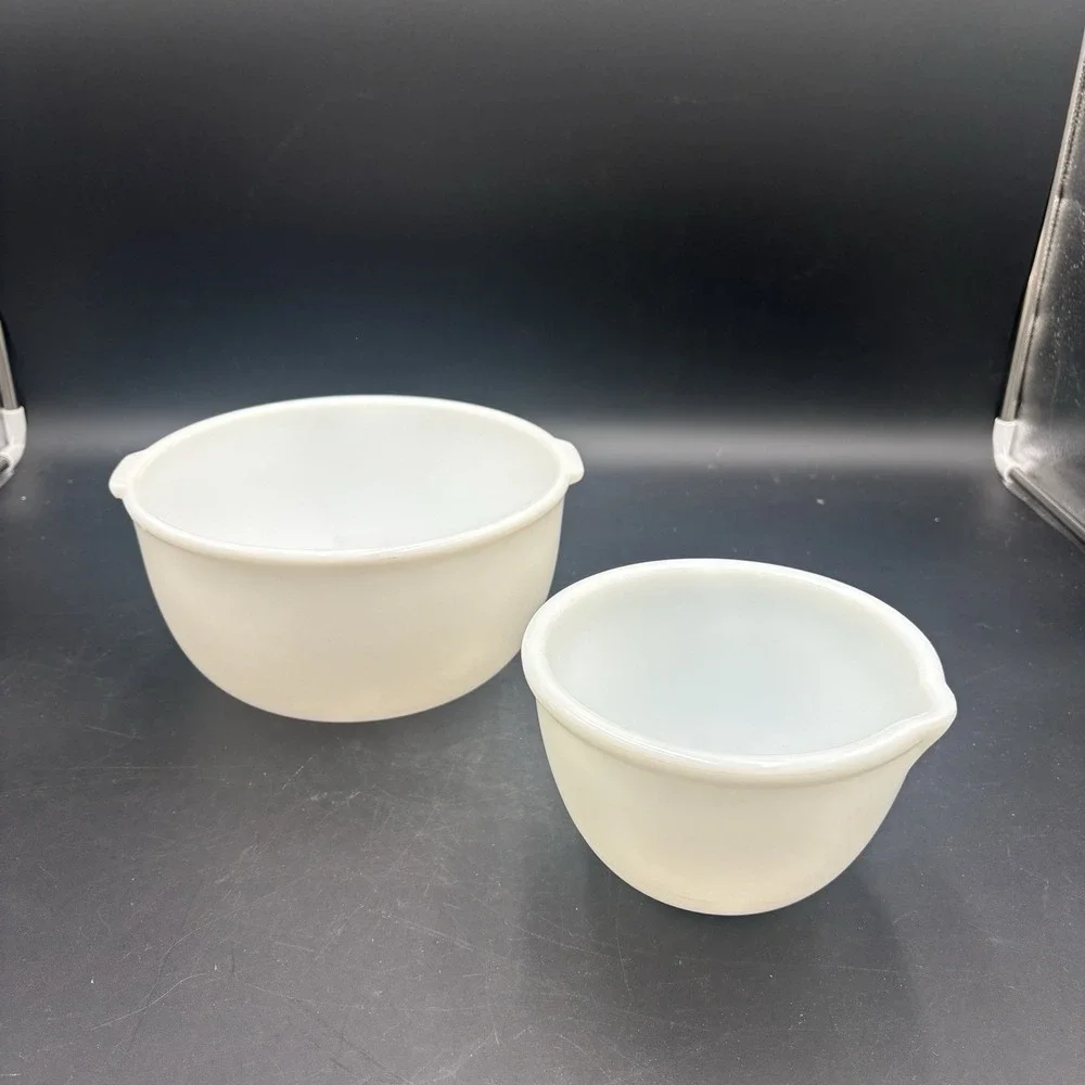 2 Glasbake Sunbeam Mixer Bowls White 19CJ/20CJ White Milk Glass Vintage Kitchen